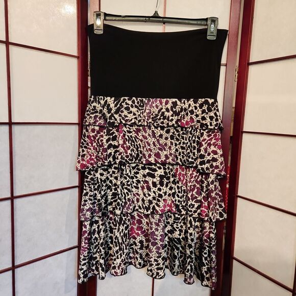 Ladies Tiered Leopard Print Skirt - Picture 1 of 5